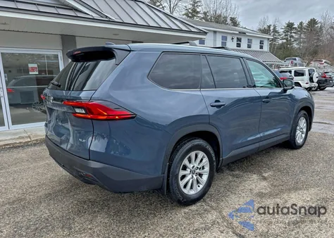 2024 Toyota Grand Highlander Xle from USA, damaged, VIN 5TDAAAB56RS036785